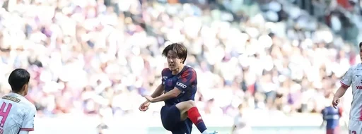 瓦伦西亚接近签下19岁日本前锋佐藤龙之介