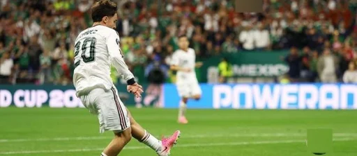世界杯-墨西哥3-0胜捷克取3连胜 奥乔亚40岁登场