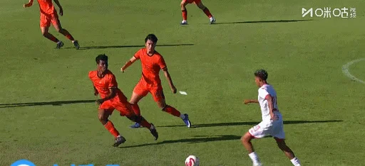 半场-武之程失误送礼U19国足仅1脚射门 U19国足0-1落后突尼斯U23