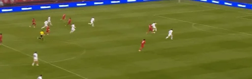 半场战报：加拿大0-0乌兹别克斯坦，肖穆罗多夫失单刀