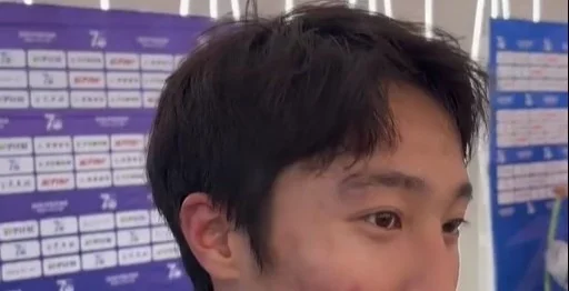 海港B队小将张俊杰：教练和队里老大哥都很信任我 还需提升自己