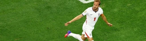 英格兰队展现强大实力,以4-0战胜对手