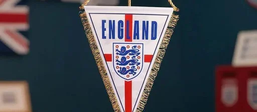 英格兰队展现强大实力,以4-0战胜对手