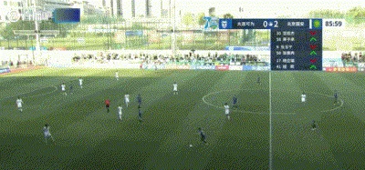 大连可为1-2落后国安,葛宇翔小角度劲射扳回一球