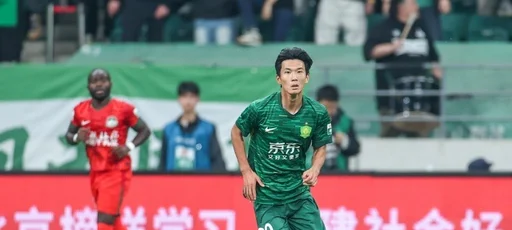 足球报：范双杰曾引多队争抢，国安决定留人继续培养